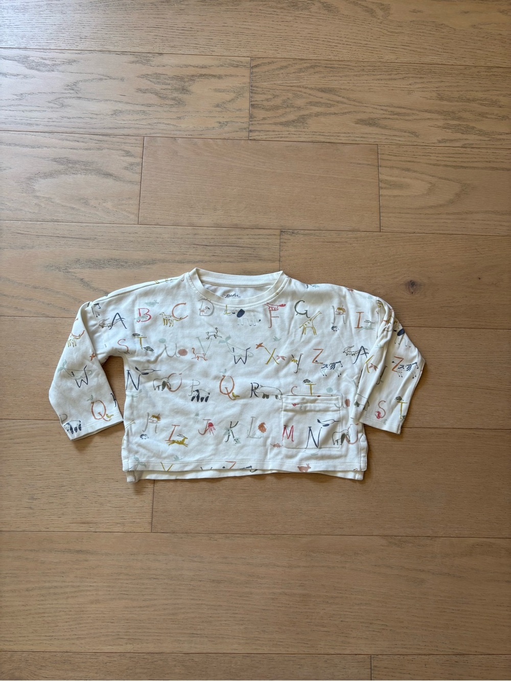 Pehr kid ivory animal alphabet print top, size 3T